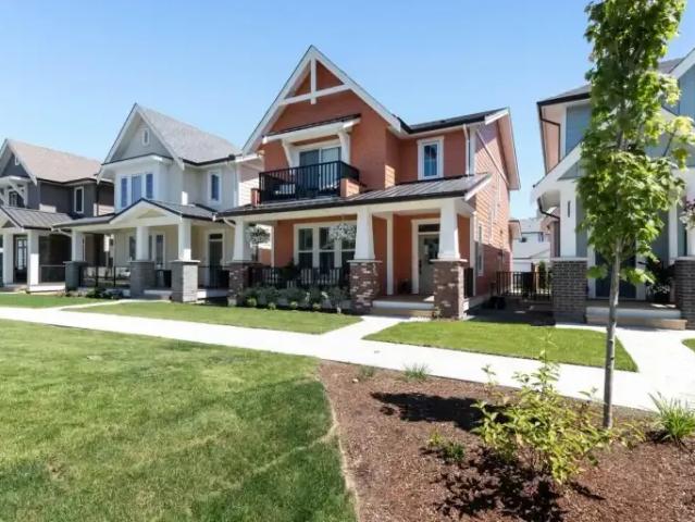 For Rent 4 Bedroom Townhouse Chilliwack BC DS103118991