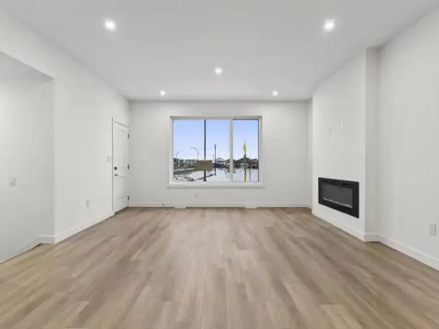 For Rent 4 Bedroom Townhouse Edmonton AB DLS102018617