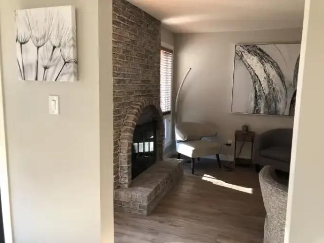 For Rent 4 Bedroom Townhouse Edmonton AB DLS103030704