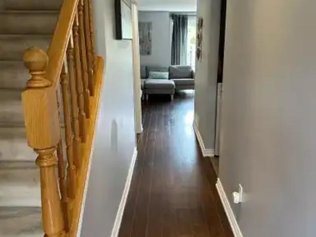 For Rent 4 Bedroom Townhouse Guelph ON DS102846583