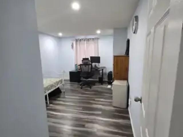For Rent 4 Bedroom Townhouse Kitchener ON DLS99505944