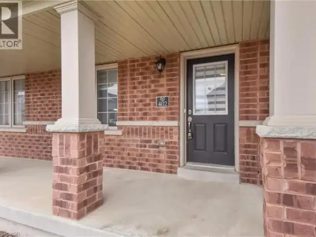 For Rent 4 Bedroom Townhouse Kitchener ON DS103011728