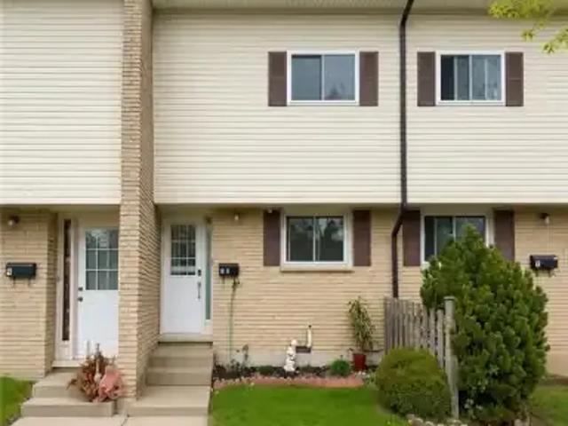 For Rent 4 Bedroom Townhouse Kitchener ON DS103487519