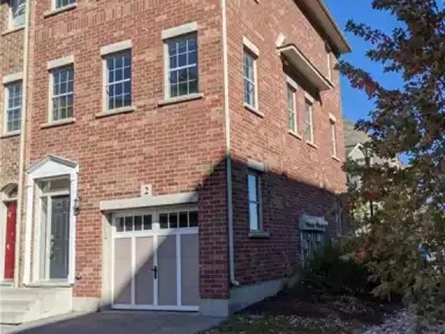 For Rent 4 Bedroom Townhouse Kitchener ON DS103840306