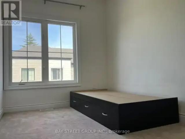 For Rent 4 Bedroom Townhouse Richmond Hill ON DS103012010