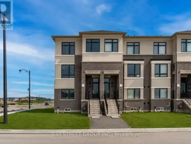 For Rent 4 Bedroom Townhouse Richmond Hill ON DS104563638