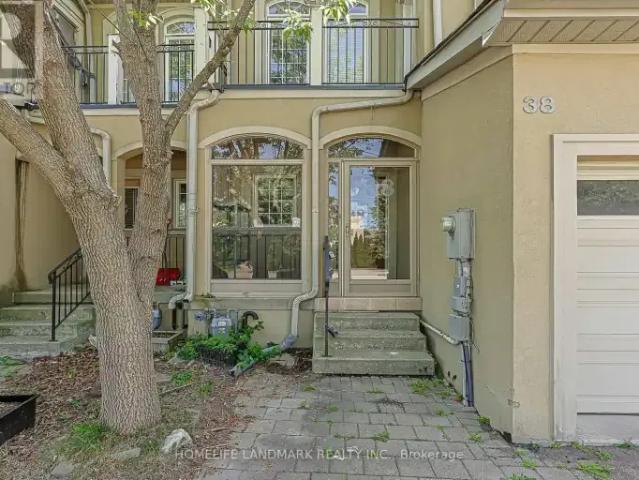 For Rent 4 Bedroom Townhouse Richmond Hill ON DS104794781
