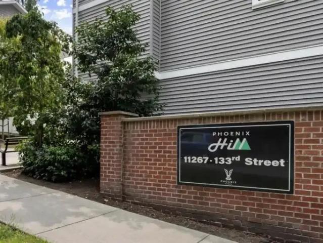 For Rent 4 Bedroom Townhouse Surrey BC DS104036414