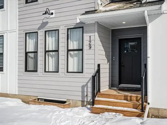 For Rent 4 Bedroom Townhouse Saskatoon SK DS102518431