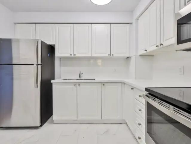 For Rent 4 Bedroom Townhouse Toronto ON DS104940233