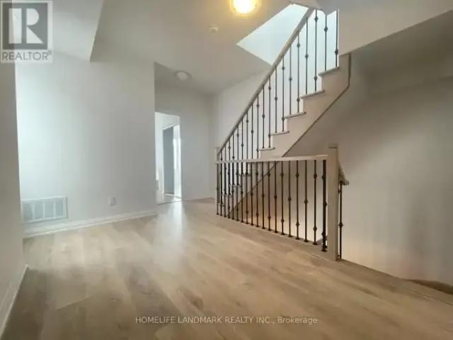 For Rent 4 Bedroom Townhouse Vaughan ON DS100761491