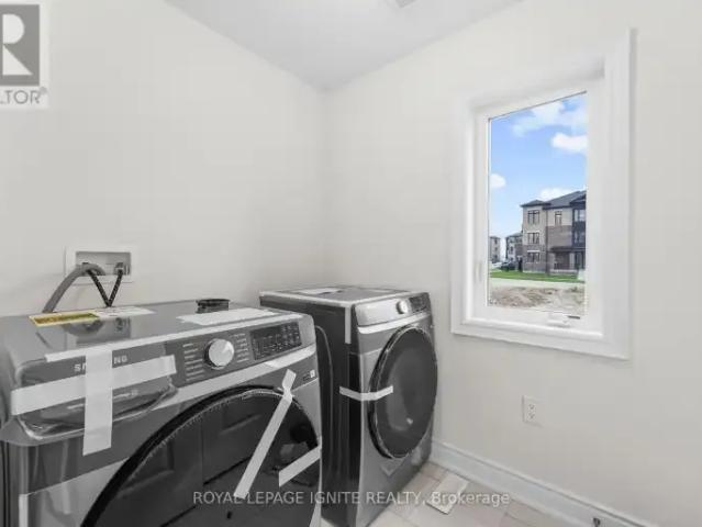 For Rent 4 Bedroom Townhouse Vaughan ON DS102658670