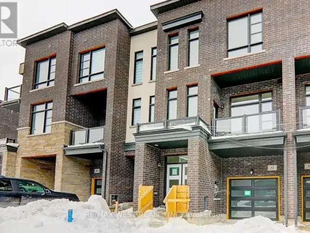 For Rent 4 Bedroom Townhouse Vaughan ON DS104292311