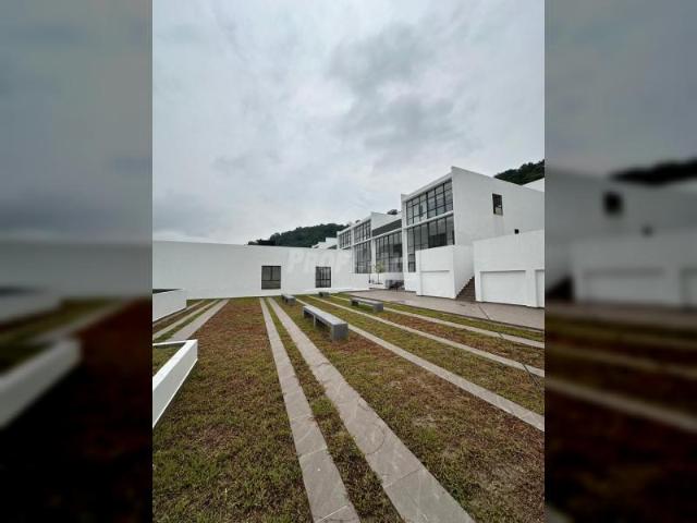 FOR RENT 4 STOREY HOUSE EMPIRE RESIDENCE DAMANSARA PERDANA
