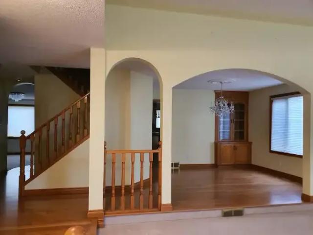 For Rent 5 Bedroom House Calgary AB DS104180206