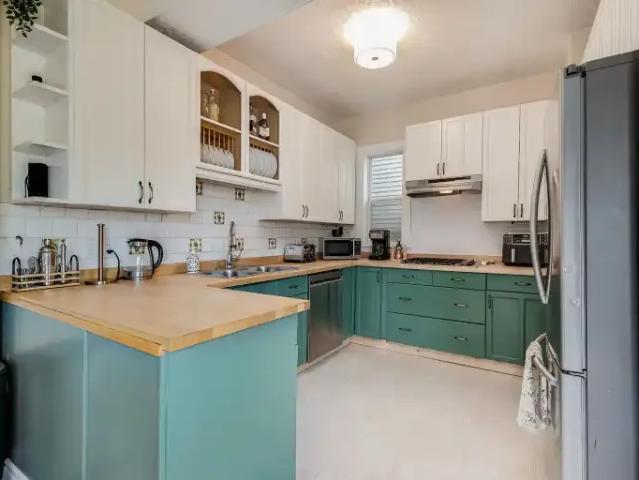 For Rent 5 Bedroom House Calgary AB DS104181449