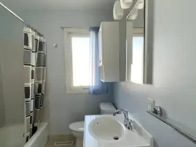 For Rent 5 Bedroom House Calgary AB DS104292256