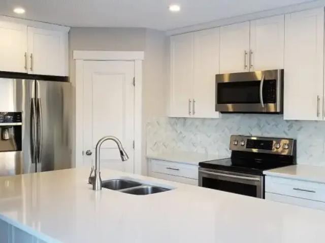 For Rent 5 Bedroom House Calgary AB DS104224629