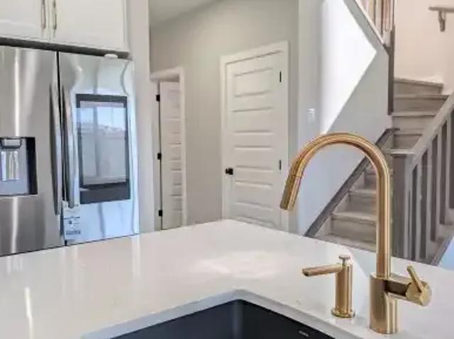 For Rent 5 Bedroom House Calgary AB DS104841795