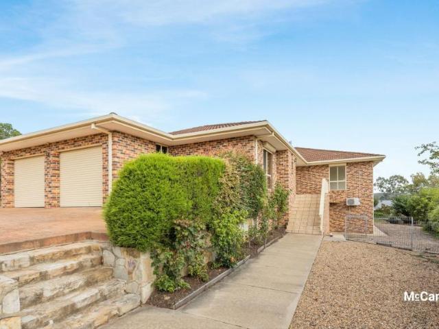 For Rent 5 Bedroom House Calwell ACT DS101583256