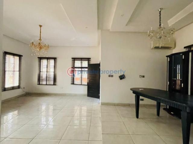 For rent: 5 bedroom House Bera Estate, Lekki Lagos PID: 0PBBJZ | Private Property Nigeria