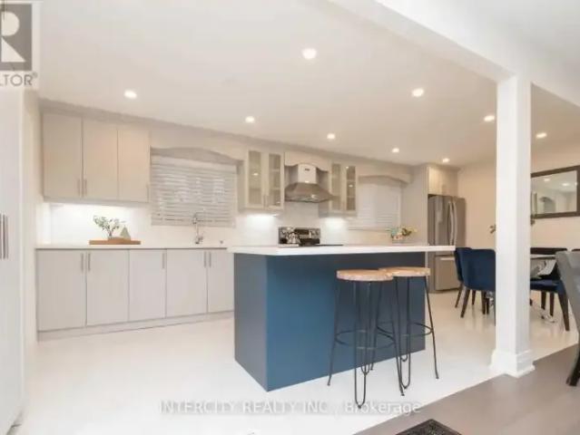 For Rent 5 Bedroom House Burlington ON DS102883568