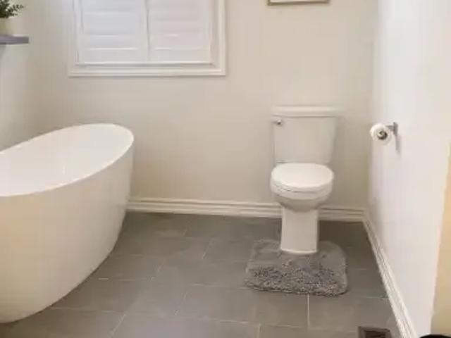 For Rent 5 Bedroom House Fort Erie ON DS102847368