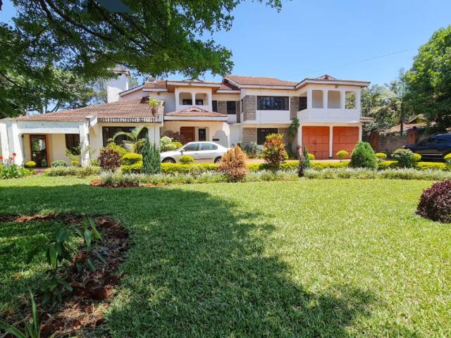 For Rent: 5 Bedroom House On 1/2 Acre own Compound, Runda, Westlands, Nairobi | 5 Beds, 5 Baths Ref: 44950 Kenya Property Centre KPC