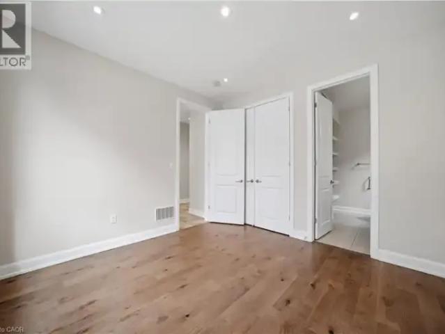For Rent 5 Bedroom House Oakville ON DS102847433