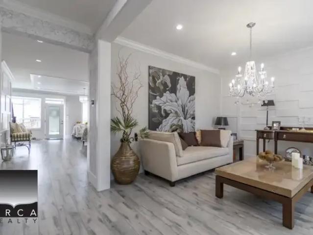 For Rent 5 Bedroom House Langley BC DS102846356
