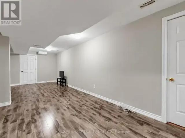For Rent 5 Bedroom House Milton ON DLS102658617