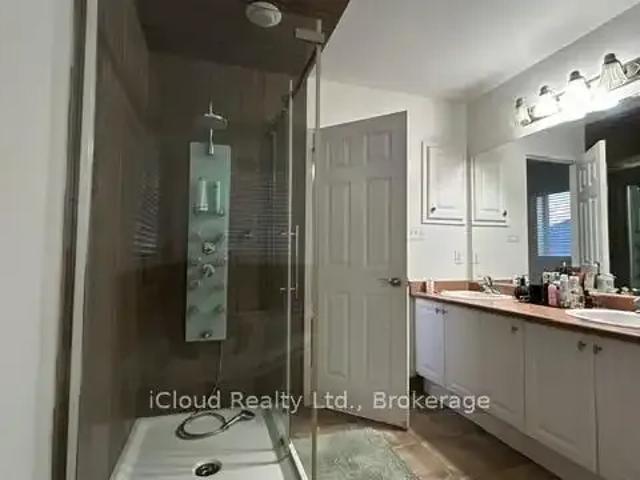 For Rent 5 Bedroom House Milton ON DS102847415