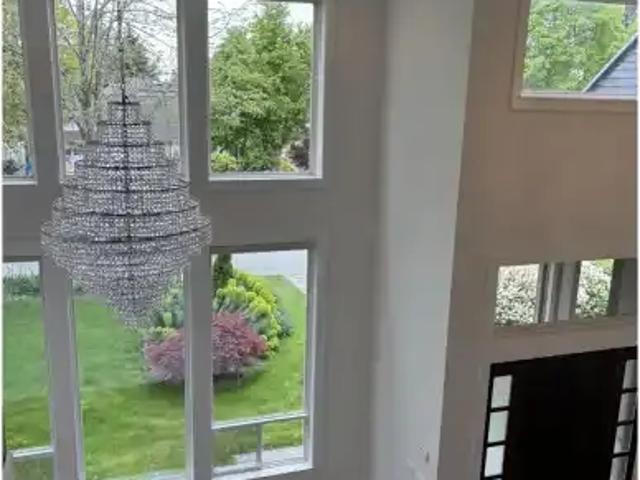 For Rent 5 Bedroom House Surrey BC DLS102243208