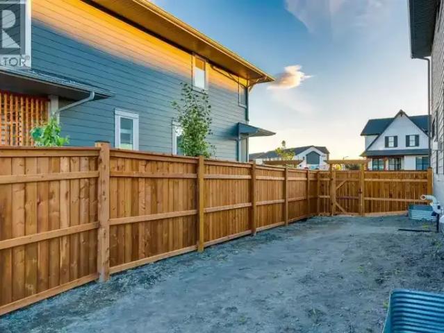 For Rent 5 Bedroom House Rocky View County AB DS103355222