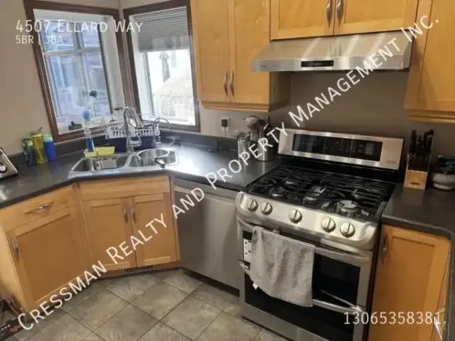 For Rent 5 Bedroom House Regina SK DS104841811