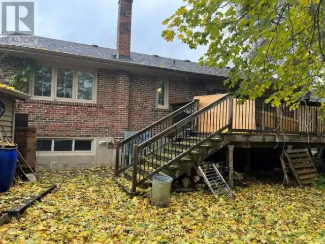 For Rent 5 Bedroom House Richmond Hill ON DS103243675