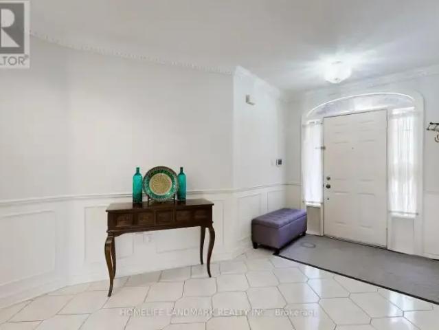For Rent 5 Bedroom House Richmond Hill ON DS104142855