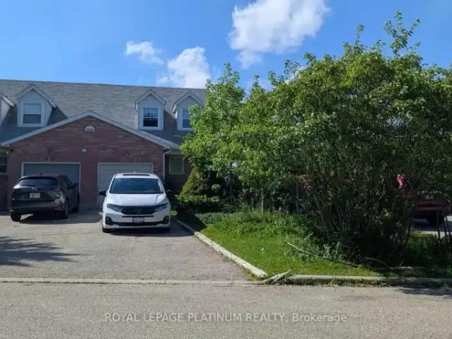 For Rent 5 Bedroom House Waterloo ON DS103091751