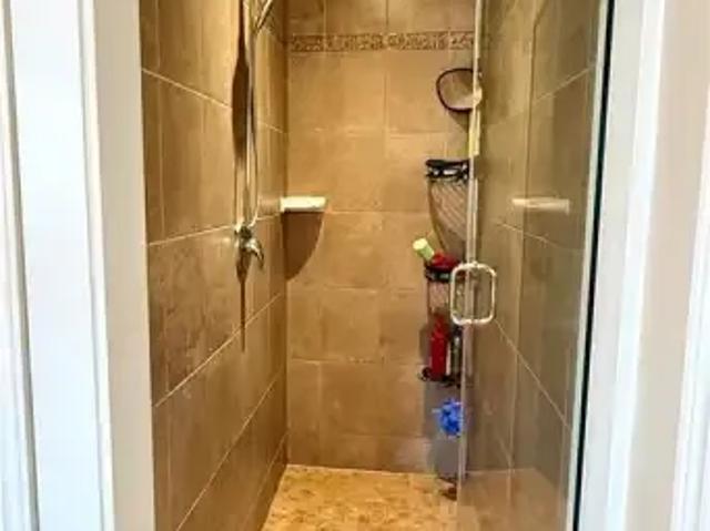 For Rent 5 Bedroom House Waterloo ON DS103179295