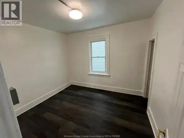 For Rent 5 Bedroom House Windsor ON DLS101877896