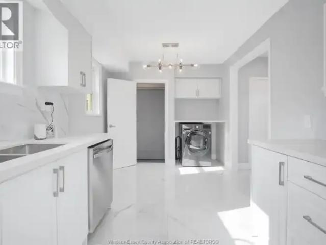 For Rent 5 Bedroom House Windsor ON DLS102915436