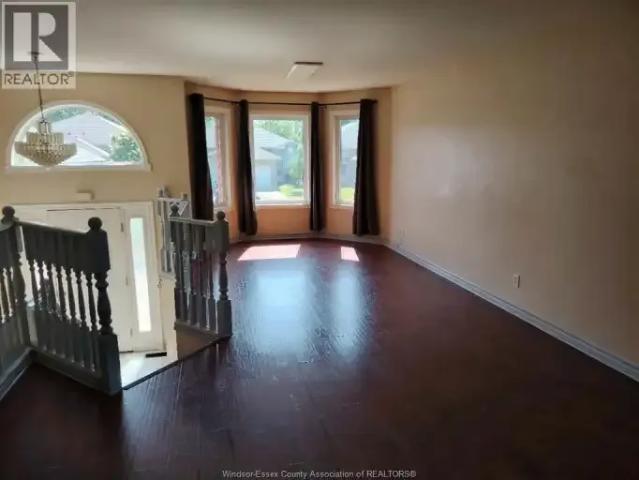 For Rent 5 Bedroom House Windsor ON DLS105023466