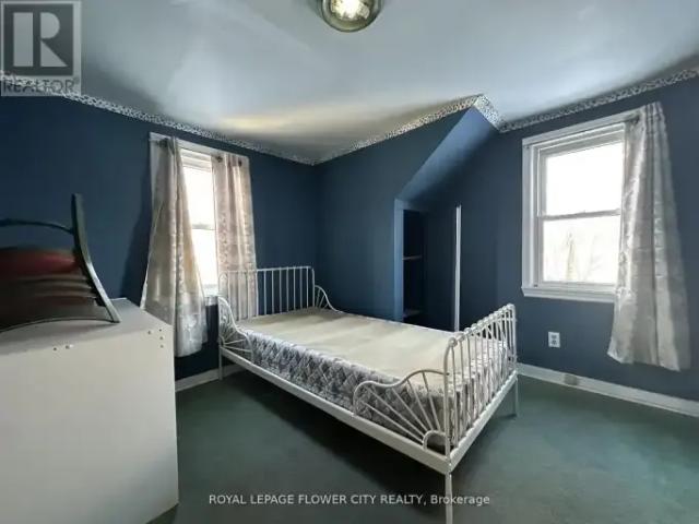 For Rent 5 Bedroom House Windsor ON DS100444820