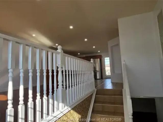 For Rent 5 Bedroom House Windsor ON DS104507023