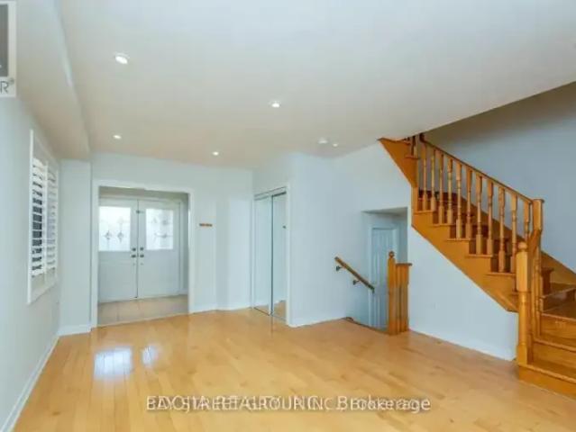 For Rent 5 Bedroom House Vaughan ON DS101042992