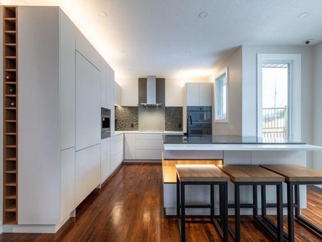 For Rent 5 Bedroom Shared Living/roommate Waterloo ON DLS97419049