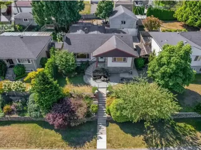 For Rent 6 Bedroom House Burnaby BC DS105118929