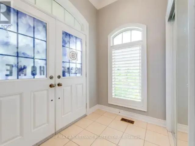 For Rent 6 Bedroom House Oakville ON DLS101090309