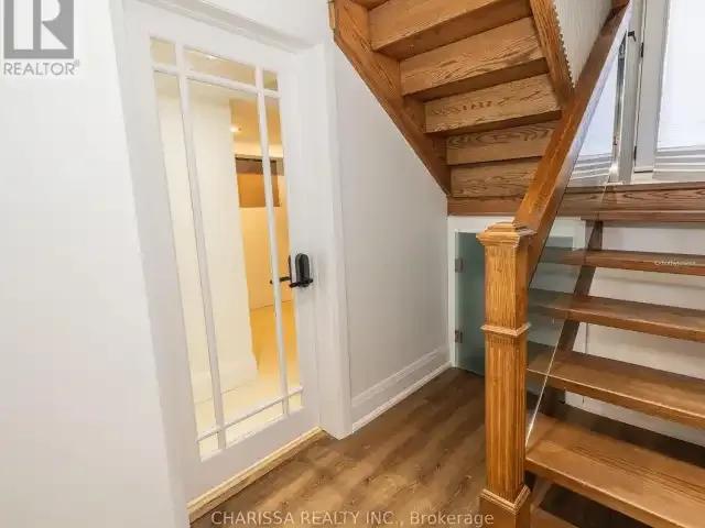 For Rent 6 Bedroom House Oakville ON DS102847432