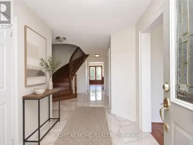 For Rent 6 Bedroom House Oakville ON DS105004946